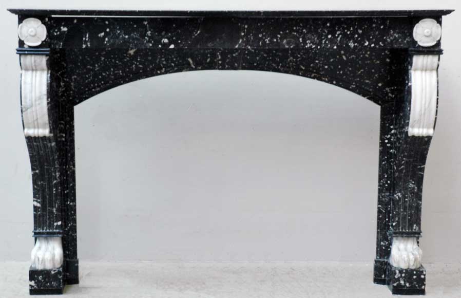 Black_and_white_mantel_from_1830_s.jpg