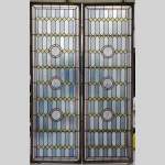 19th century stained glass window with profiles of Bretons