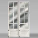 Double door in wood painted in white with mirror