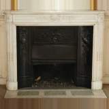 White marble Louis XVI curved mantel - Reference 1339 Width 4' 4'' ⅜ Height 3' 5'' ⅜ White marble Louis XVI curved mantel - Reference 1339 Width 4' 4'' ⅜ Height 3' 5'' ⅜