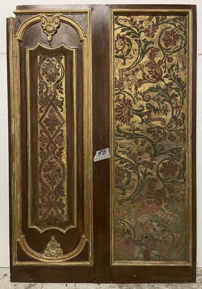 Paneled room with velvet and Cordove leather decoration, 19th century-2