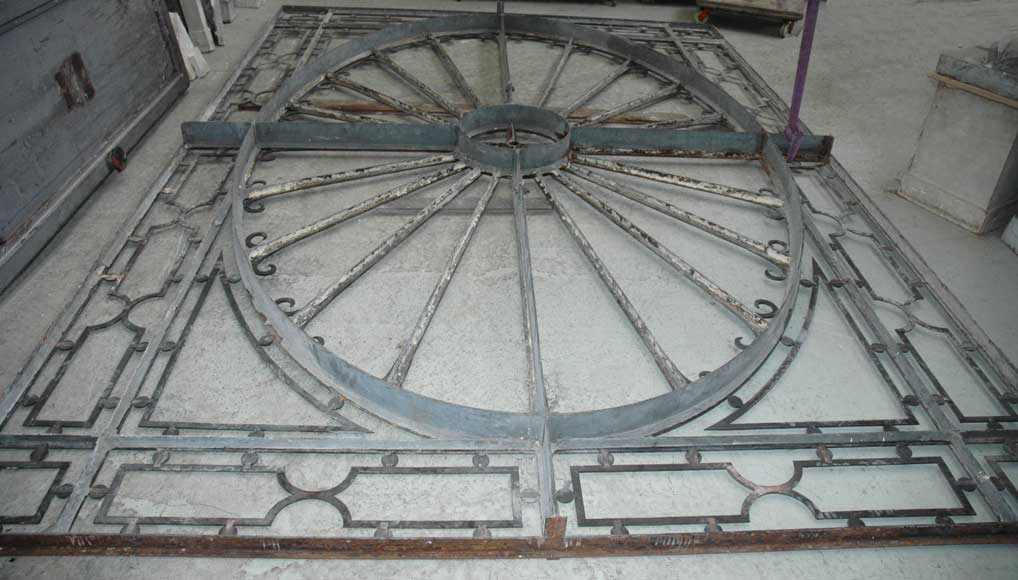 Glass_roof_structure.jpg