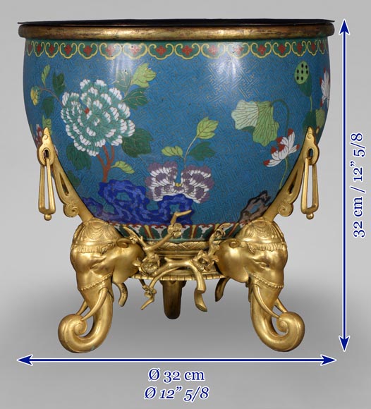 F. Barbedienne (Attr. to) - Planter with a Chinese cloisonne enamel decor mounted in gilt bronze-9