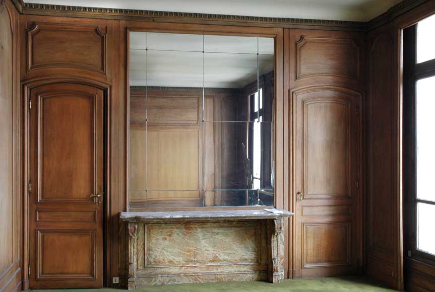Oak_room_with_a_pair_of_consoles.jpg