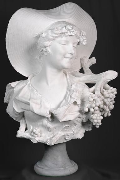 F. SAUL - Jeune fille au chapeau dans les vignes, carved bust in Carrara marble-2