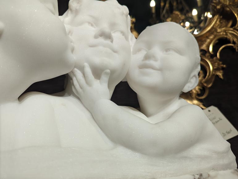 Affortunato GORI, Sculpture in Carrara marble depicting three busts of children on its original   column-8