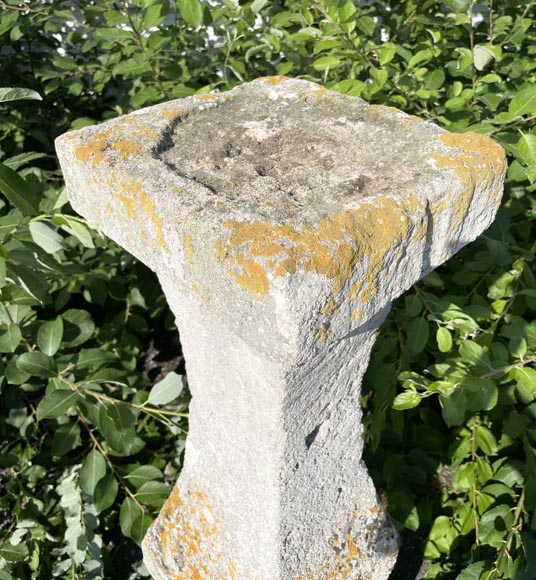 Stone column topped with a tray-3