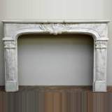 White Carrara marble Regence mantel - Reference 1402&nbsp;Width&nbsp;5' 8'' ⅞&nbsp;Height&nbsp;3' 11'' ⅝