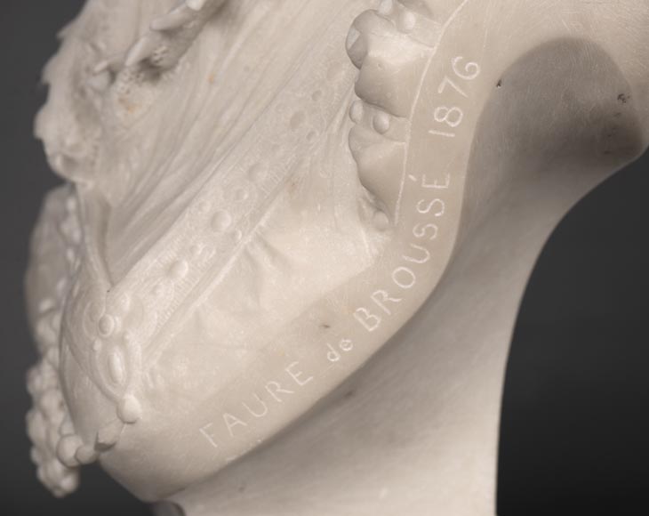 FAURE DE BROUSSÉ - Bust of a woman in Renaissance costume in statuary marble-10
