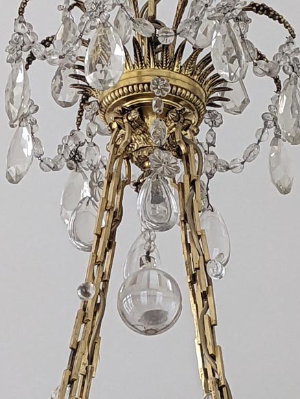 Louis XVI style chandelier in gilt bronze and crystals decorated with rams heads-4