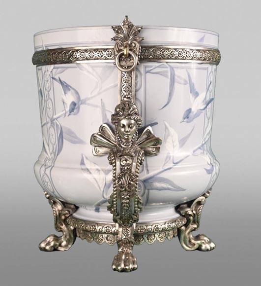 The Opaline vase, the magic of BACCARAT in the 19th century-1