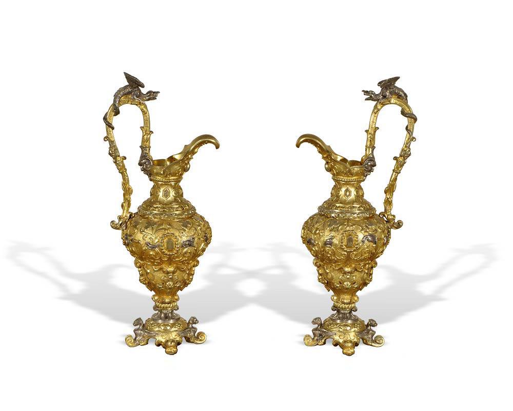 Dragons ewers in gilded and silvered bronze. -0