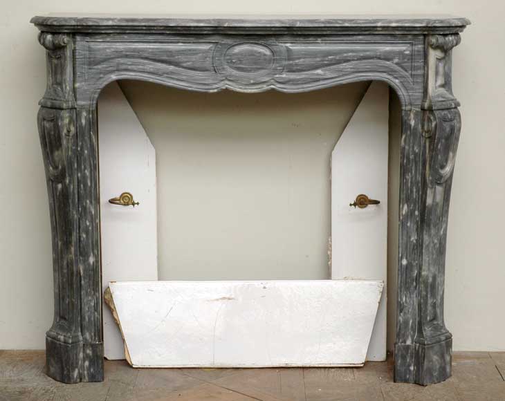 Pompadour_mantel_in_Turquin_marble.jpg