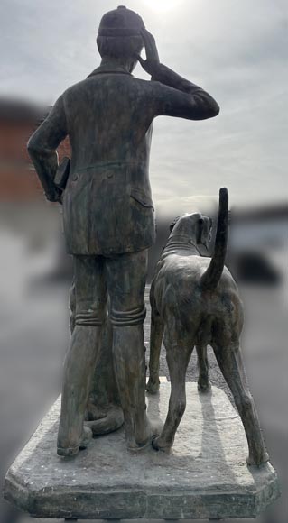 Hunter and his two dogs, bronze park statue with green patina-4