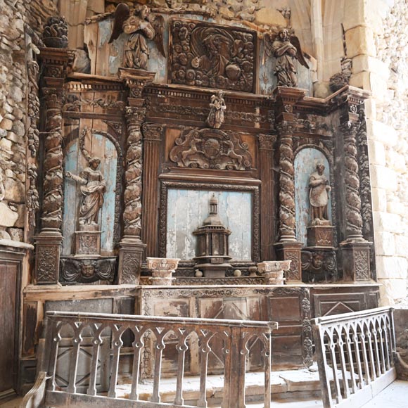 Baroque church altar and altarpiece of the 17th century-0