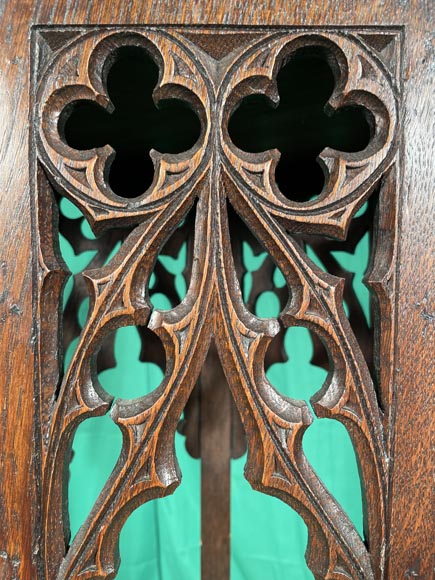 Neo-Gothic style oak saddle set-8