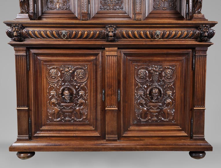 Antique Neo-Renaissance style dining room made out of carved walnut with grotesques and fantastics animals decor-6