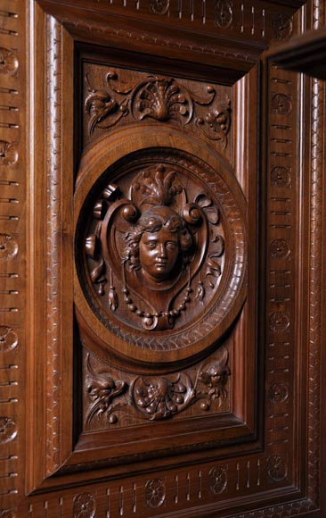 Egisto GAJANI - Very beautiful Neo-Renaissance style carved walnut wood piece of furniture dated from 1876-8