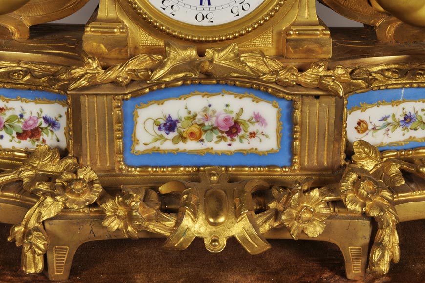 MIROY Frères - Beautiful antique clock with musicians putti -4