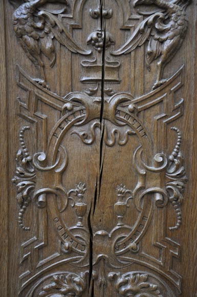 False pair of antique  carved oak doors from the 19th century-6