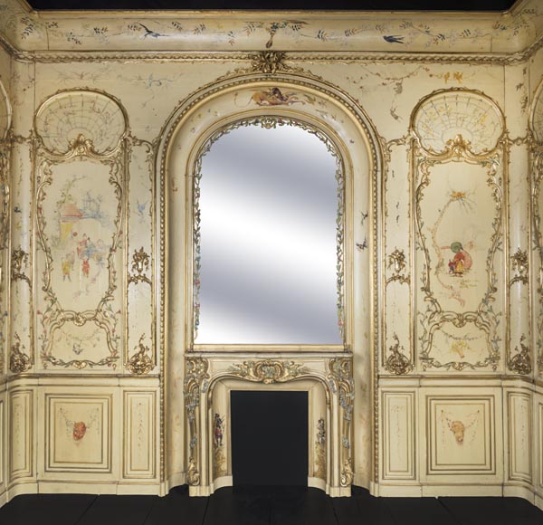 Panelled room with fine chinoiserie decoration from the Villa Les Cèdres,  King Leopold II’s residence  in Saint-Jean-Cap-Ferrat, Côte d’Azur-1