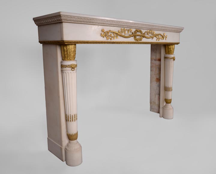 Very beautiful antique Louis XVI style fireplace in Statuary Carrara marble with quiver-shaped columns and gilt bronze ornaments after the model from the Chateau of Fontainebleau-7