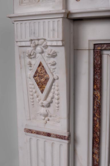 Beautiful Victorian style antique fireplace with garlands and diamonds in Carrara Statuary marble and Violet Brocatelle marble, late 19th century-4