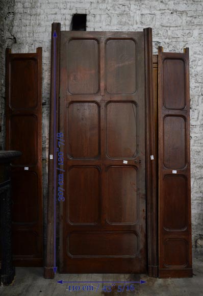 Antique large door in oak with paneled decoration, circa 1900-5