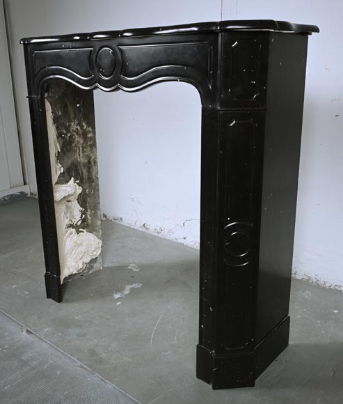 Louis XV style Pompadour mantel in black marble-5