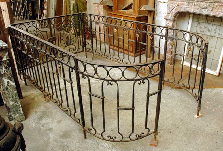 18th_century_altar_gate.jpg