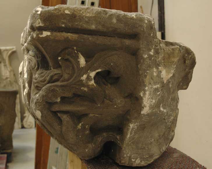 Gothic stone capital with coat of arms-3