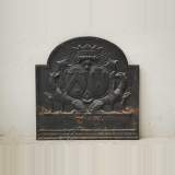 Plaque de cheminée en fonte à double armoiries - Réf.9312 Largeur 80cm Hauteur 82cm Plaque de cheminée en fonte à double armoiries - Réf.9312 Largeur 80cm Hauteur 82cm