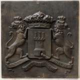 Cast iron fireback with coat of arms with a tower and two lions - Reference 9347&nbsp;Width&nbsp;2' 3'' ½&nbsp;Height&nbsp;2' 3'' ½