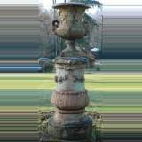 Single large terra cotta Medecis vase on stand - Артикул 9406 Ширина 85cm Высота 246cm Single large terra cotta Medecis vase on stand - Артикул 9406 Ширина 85cm Высота 246cm
