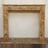 Cheminée en marbre Brèche d'Alep - Réf.9412&nbsp;Largeur&nbsp;124cm&nbsp;Hauteur&nbsp;104cm