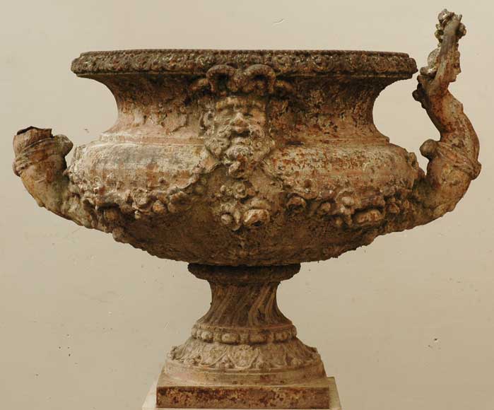 Cast_iron_garden_urn_signed_JJ_Ducel.jpg