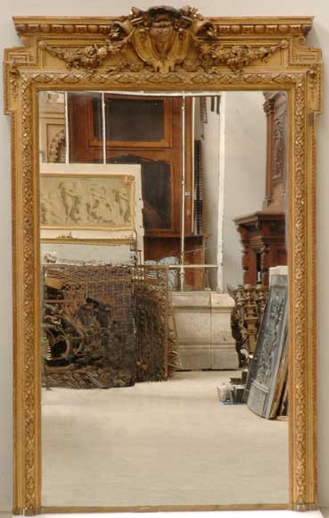 Wood_and_stucco_gilded_mirror.jpg