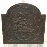 Plaque de cheminée à la femme allongée - Réf.9493 Largeur 64cm Hauteur 64cm Plaque de cheminée à la femme allongée - Réf.9493 Largeur 64cm Hauteur 64cm