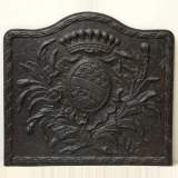 Plaque de cheminée armoiries à étoiles - Réf.9498 Largeur 81cm Hauteur 75cm Plaque de cheminée armoiries à étoiles - Réf.9498 Largeur 81cm Hauteur 75cm