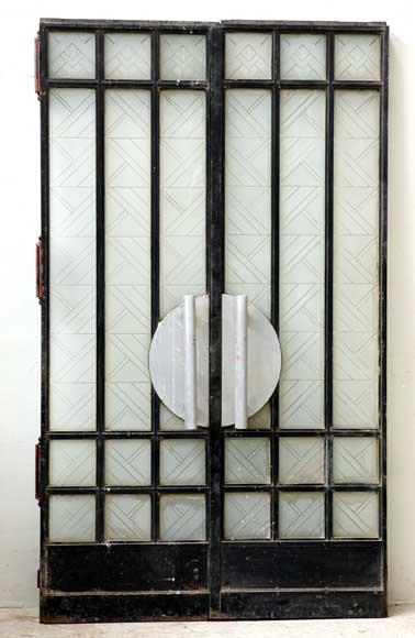 Two_pairs_of_Iron_and_acid_etched_glass_1925_doors.jpg