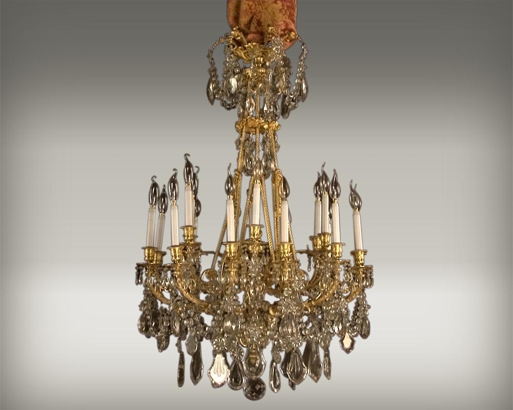 Large bronze and cristal chandelier with tassels Large bronze and cristal chandelier with tassels-0