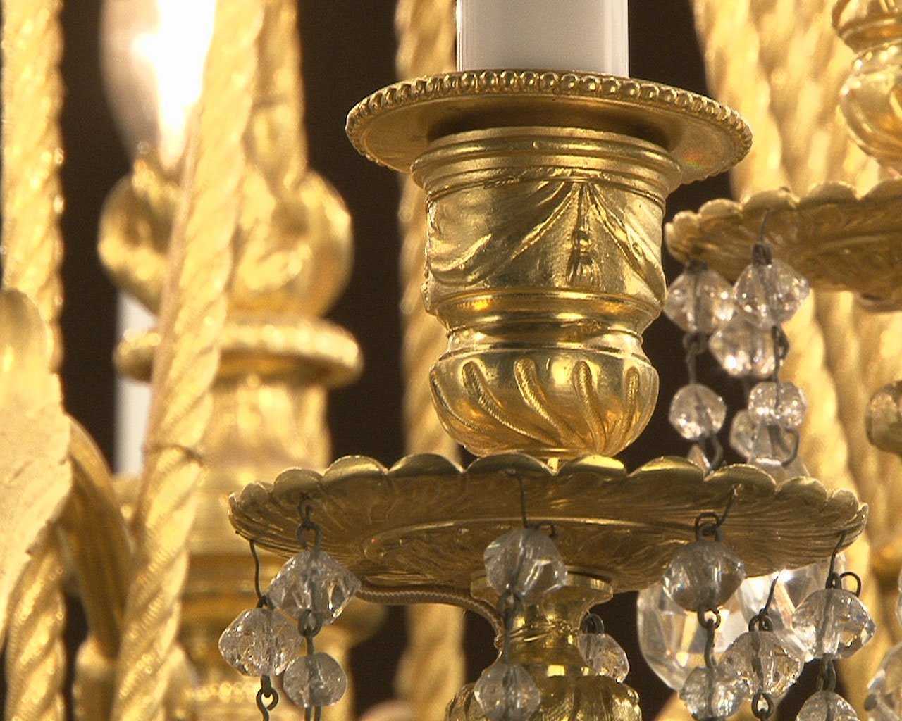 Large bronze and cristal chandelier with tassels Large bronze and cristal chandelier with tassels-15