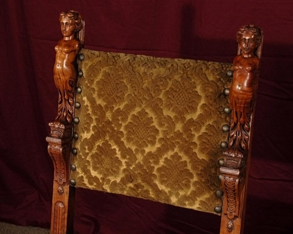 The seats  coming from an exceptional furniture set realized by Moses Michelangelo Guggenheim for the Palazzo Papadopoli in Venice, Italy The seats  coming from an exceptional furniture set realized by Moses Michelangelo Guggenheim for the Palazzo Papadopoli in Venice, Italy-5