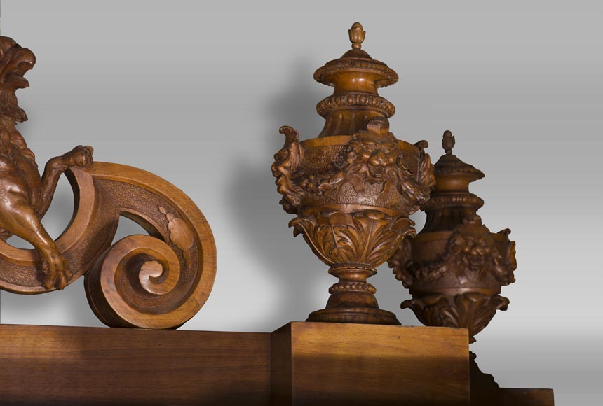 A monumental Display Cabinet coming from an exceptional furniture set realized by Moses Michelangelo Guggenheim for the Palazzo Papadopoli in Venice, Italy A monumental Display Cabinet coming from an exceptional furniture set realized by Moses Michelangelo Guggenheim for the Palazzo Papadopoli in Venice, Italy-5