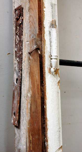 Pair of square wrought iron windows Pair of square wrought iron windows-10