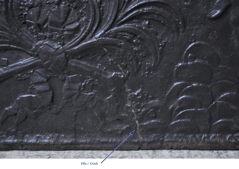 Antique cast iron fireback with French coat of Arms and angels Antique cast iron fireback with French coat of Arms and angels-6