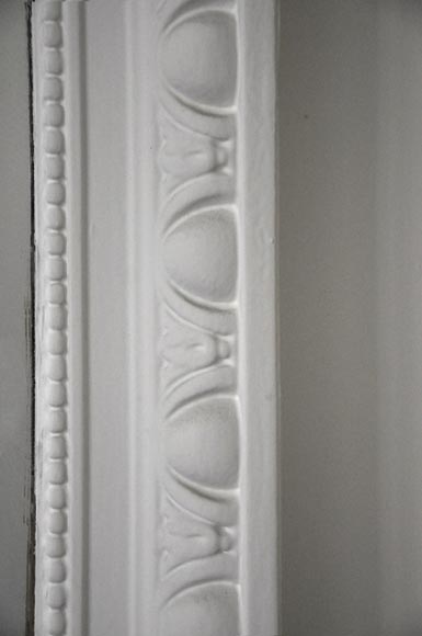 Antique Louis XVI style pier glass with quiver and flowers decor Antique Louis XVI style pier glass with quiver and flowers decor-2