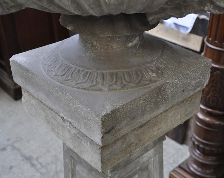 Louis LONATI, Pair of Vases with tritons and fauns decor, with their original bases Louis LONATI, Pair of Vases with tritons and fauns decor, with their original bases-4