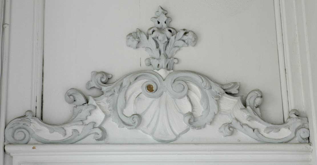 Paneled room and rare parquet flooring from the 18th century Paneled room and rare parquet flooring from the 18th century-12