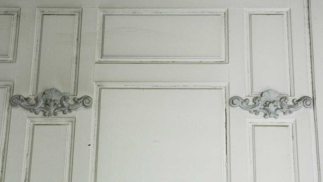 Paneled room and rare parquet flooring from the 18th century Paneled room and rare parquet flooring from the 18th century-13